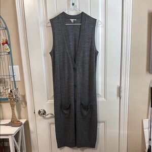 Halogen Gray Sleeveless V-Neck long vest